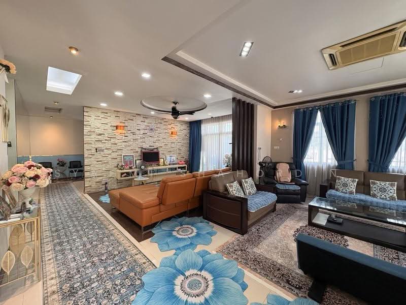 Bungalow House untuk Dijual di Subang Bestari (Shah Alam) - Syahmi Shahordin - Living Room - PropertyGuru.com.my