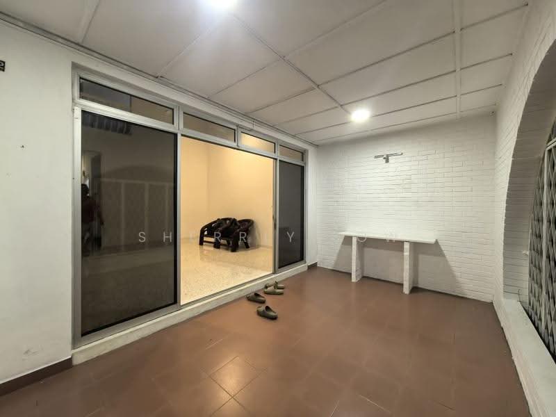 Rumah Berkembar untuk Disewa di Taman Perling (Perling) - Sherrly Sow - Exterior - PropertyGuru.com.my
