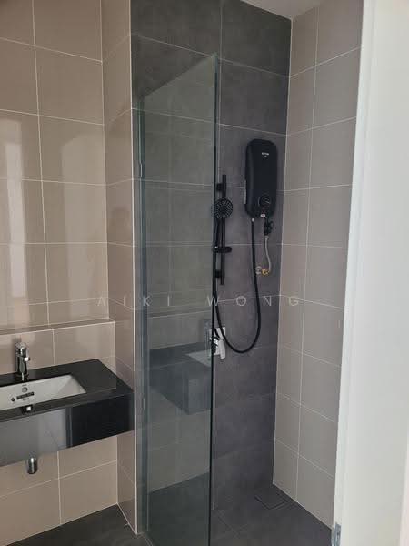 Kondominium untuk Disewa di The Maple Residences - Aiki Wong - Bathroom - PropertyGuru.com.my
