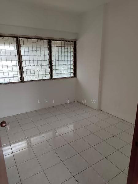 Rumah Flat untuk Disewa di Taman Jubilee Phase 1 - Lei Seow - Interior - PropertyGuru.com.my