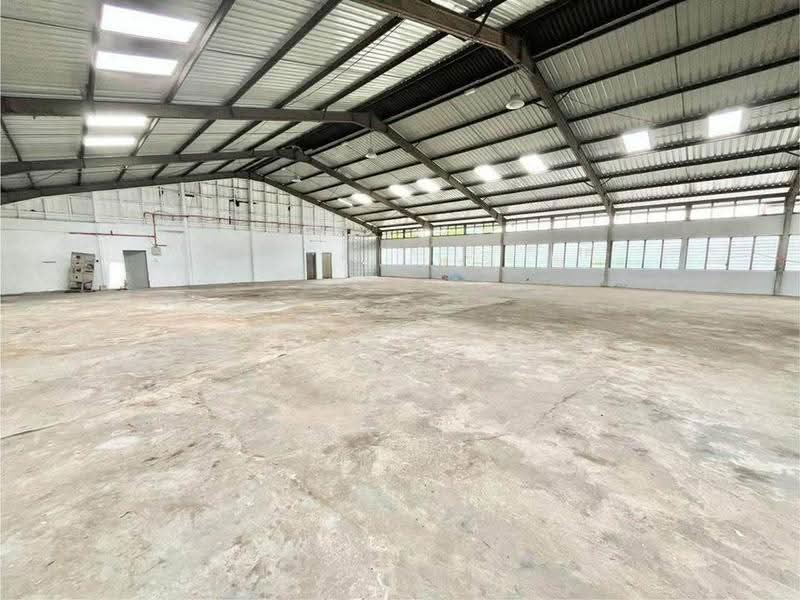 Warehouse for Rent in Pasir Gudang (Johor) - Kenneth Khor - Interior - PropertyGuru.com.my