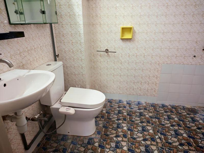Rumah Teres 2-Tingkat untuk Dijual di Taman Desa (Kuala Lumpur) - Shimry Wong - Bathroom - PropertyGuru.com.my