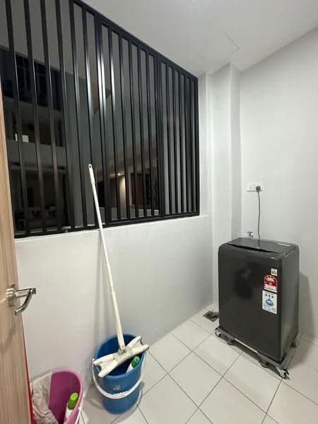 Condominium for Rent at QuayWest Residence - Amber Hang - Interior - PropertyGuru.com.my