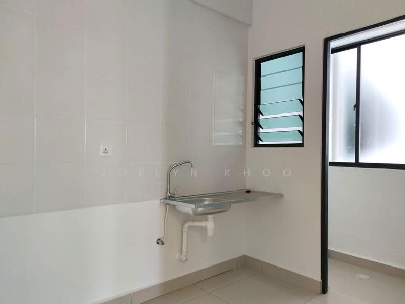 Kondominium untuk Dijual di ForestVille - Joelyn Khoo - Kitchen - PropertyGuru.com.my