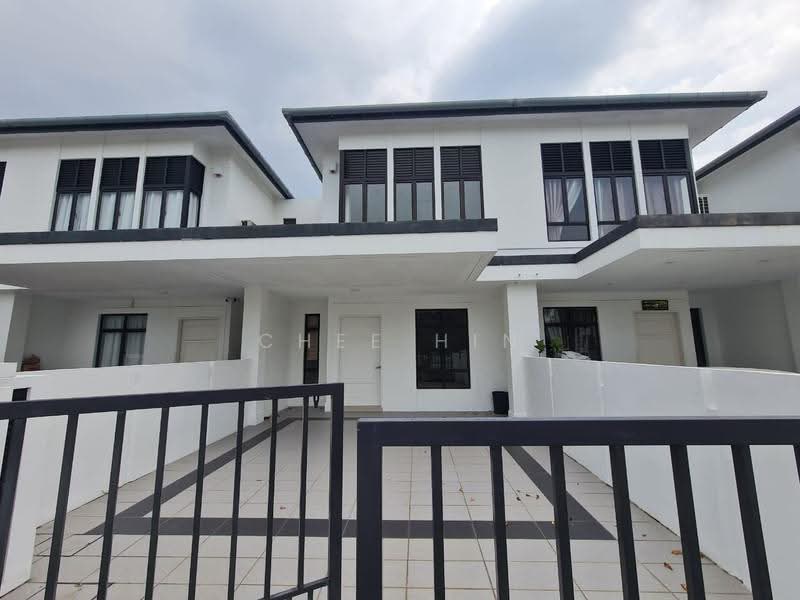 Rumah Teres 2-Tingkat untuk Dijual di Bandar Puncak Alam (Puncak Alam) - Chee Hin - Exterior - PropertyGuru.com.my