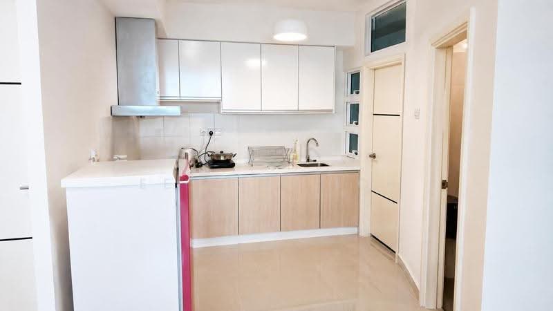 Service Residence for Sale at 1Medini - Ee Fong Toh - Kitchen - PropertyGuru.com.my
