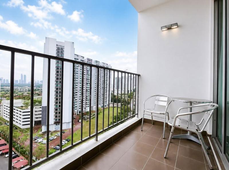 Pangsapuri untuk Dijual di Bayu Marina - Annie Low - Balcony - PropertyGuru.com.my
