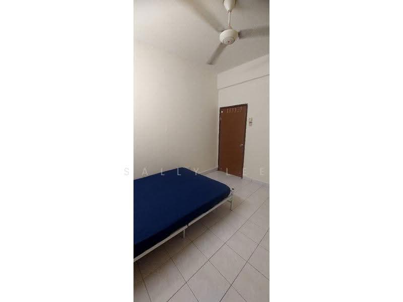 Apartment for Rent at Taman Serdang Perdana - Sally Lee - Bedroom - PropertyGuru.com.my