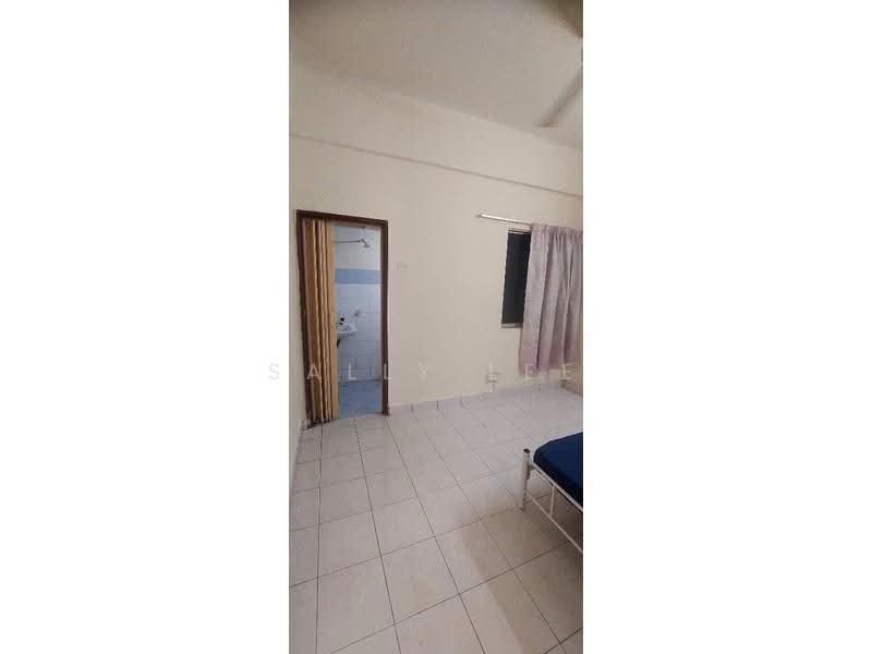 Apartment for Rent at Taman Serdang Perdana - Sally Lee - Bedroom - PropertyGuru.com.my