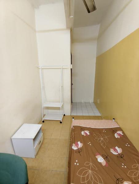 Pangsapuri untuk Disewa di Taman Serdang Perdana - Sally Lee - Bedroom - PropertyGuru.com.my