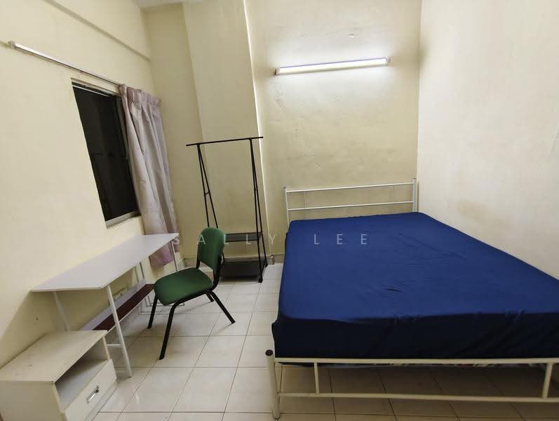 Pangsapuri untuk Disewa di Taman Serdang Perdana - Sally Lee - Bedroom - PropertyGuru.com.my