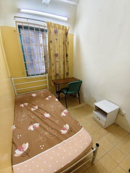Pangsapuri untuk Disewa di Taman Serdang Perdana - Sally Lee - Bedroom - PropertyGuru.com.my