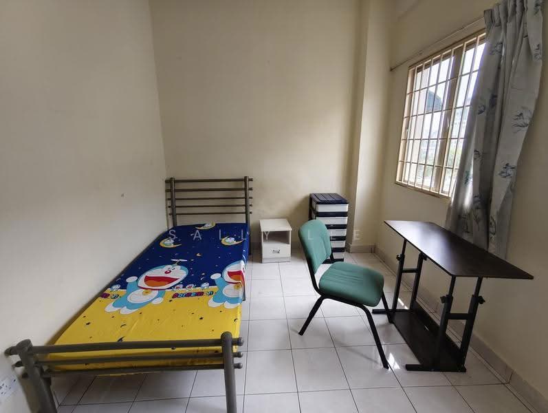 Pangsapuri untuk Disewa di Taman Serdang Perdana - Sally Lee - Bedroom - PropertyGuru.com.my