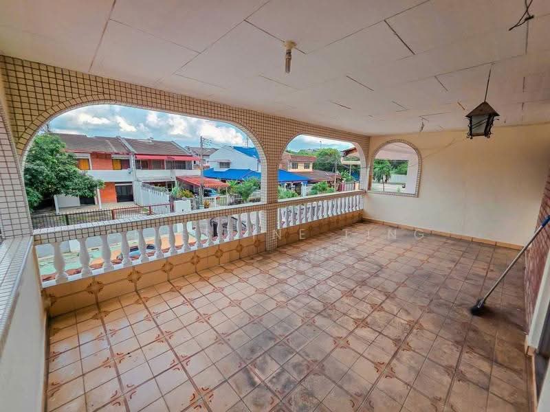 2-storey Terraced House for Sale in Taman Bangi (Kajang) - Celestine Ting - Balcony - PropertyGuru.com.my