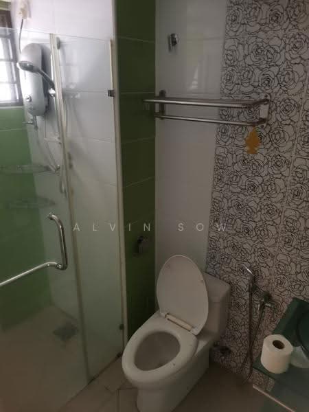 Kondominium untuk Dijual di Sri Lata @ Desa Petaling - Alvin Sow - Bathroom - PropertyGuru.com.my