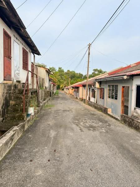1-storey Terraced House for Sale in Kuantan (Pahang) - Izzat Azman - Exterior - PropertyGuru.com.my