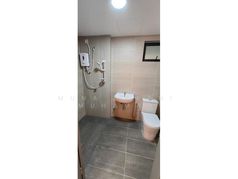 Kediaman Servis untuk Disewa di Parkland Residence @ Kajang 2 - Muna Zawani Muhamad - Bathroom - PropertyGuru.com.my