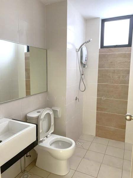 Kondominium untuk Dijual di ForestVille - Joelyn Khoo - Bathroom - PropertyGuru.com.my