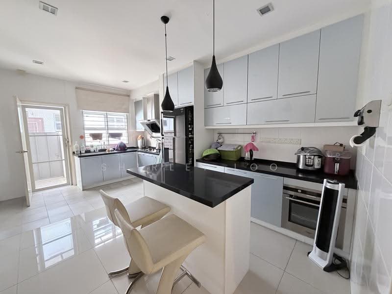 Rumah Teres 2-Tingkat untuk Dijual di Kemuning Utama (Shah Alam) - Shirley Loo - Kitchen - PropertyGuru.com.my