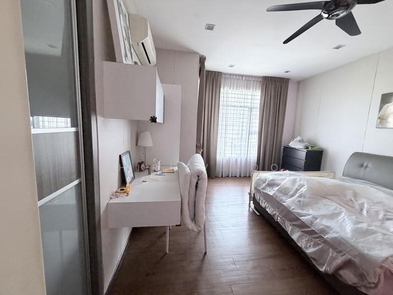 Rumah Teres 2-Tingkat untuk Dijual di Kemuning Utama (Shah Alam) - Shirley Loo - Bedroom - PropertyGuru.com.my