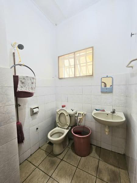 2-storey Terraced House for Sale in Bandar Bukit Puchong (Puchong) - Wendy Chin - Bathroom - PropertyGuru.com.my
