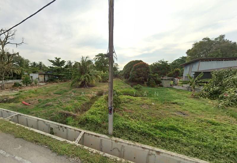 Residential Land for Sale in Kampung Parit Setongkat (Muar) - Janet Tan - Exterior - PropertyGuru.com.my