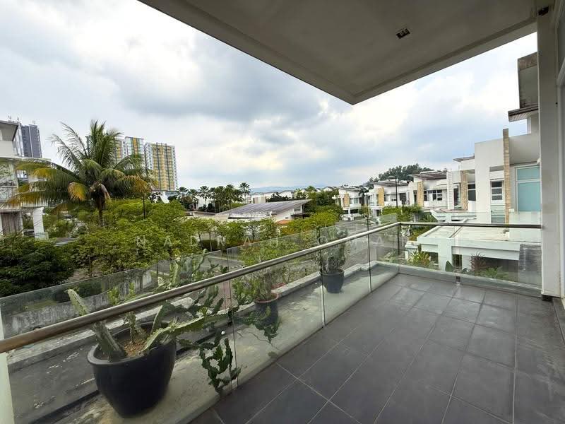 Bungalow House untuk Dijual di Ampang Jaya (Ampang) - Nadrah Omar - Balcony - PropertyGuru.com.my