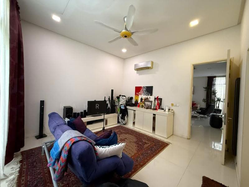 Bungalow House untuk Dijual di Ampang Jaya (Ampang) - Nadrah Omar - Living Room - PropertyGuru.com.my