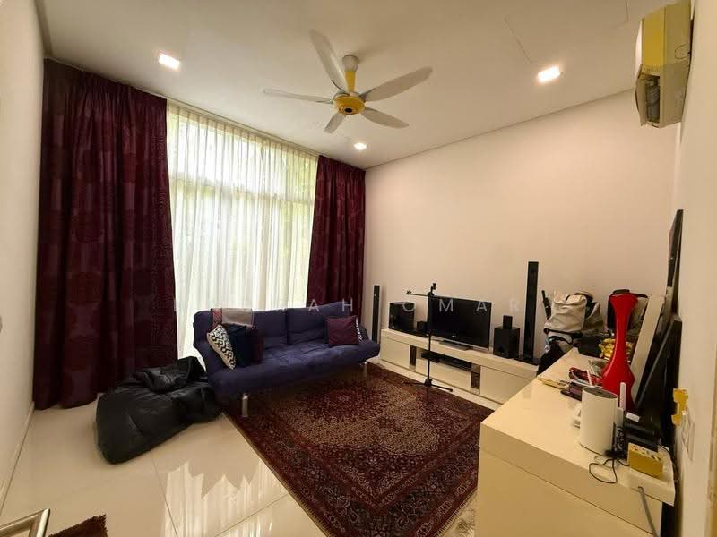 Bungalow House untuk Dijual di Ampang Jaya (Ampang) - Nadrah Omar - Living Room - PropertyGuru.com.my