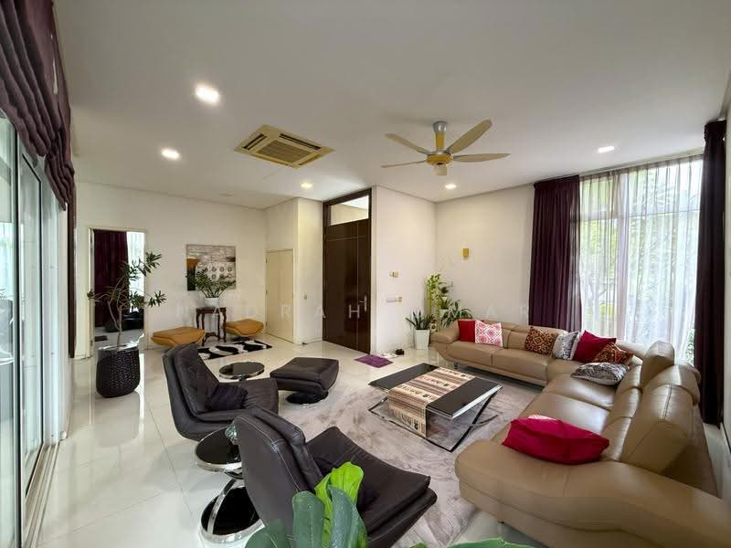 Bungalow House untuk Dijual di Ampang Jaya (Ampang) - Nadrah Omar - Living Room - PropertyGuru.com.my