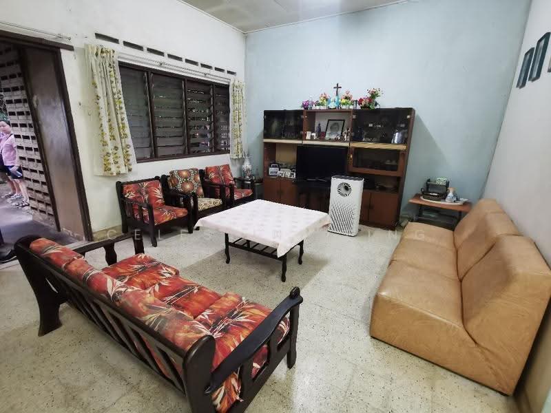 Rumah Teres 1.5-Tingkat untuk Dijual di Taman Kajang Jaya (Kajang) - Celestine Ting - Living Room - PropertyGuru.com.my