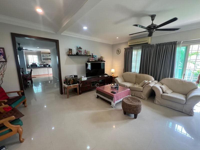 Semi-Detached House for Sale in Taman Overseas Union (Taman Oug) (Jalan Klang Lama (Old Klang Road)) - Elly Chong - Living Room - PropertyGuru.com.my