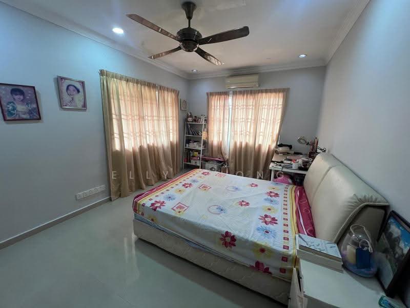 Semi-Detached House for Sale in Taman Overseas Union (Taman Oug) (Jalan Klang Lama (Old Klang Road)) - Elly Chong - Bedroom - PropertyGuru.com.my