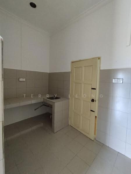 Semi-Detached House for Sale in Seksyen 8 (Petaling Jaya) - Terry Leong - PropertyGuru.com.my