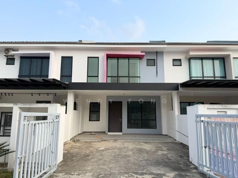 Rumah Teres 2-Tingkat untuk Dijual di Taman Austin Duta (Tebrau) - Wendy Fong - PropertyGuru.com.my