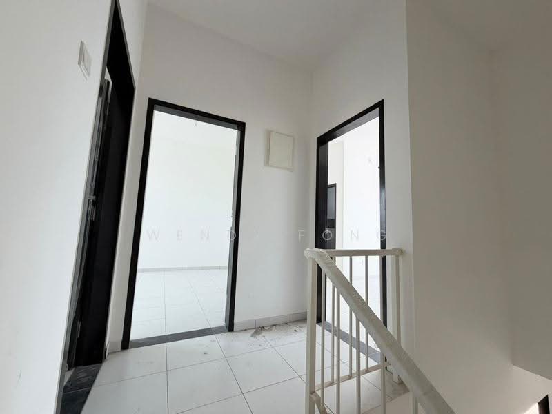 Rumah Teres 2-Tingkat untuk Dijual di Taman Austin Duta (Tebrau) - Wendy Fong - PropertyGuru.com.my