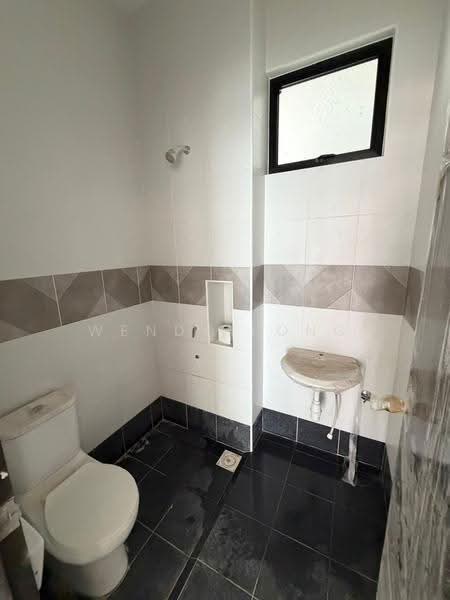 Rumah Teres 2-Tingkat untuk Dijual di Taman Austin Duta (Tebrau) - Wendy Fong - PropertyGuru.com.my