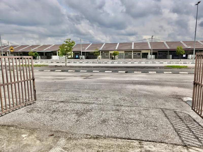 Rumah Teres 1-Tingkat untuk Dijual di Teluk Intan (Perak) - Fennie Tee - Exterior - PropertyGuru.com.my
