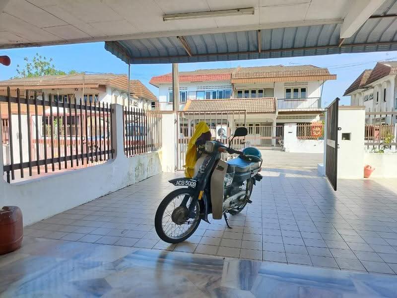 Semi-Detached House for Sale in Teluk Intan (Perak) - Fennie Tee - PropertyGuru.com.my