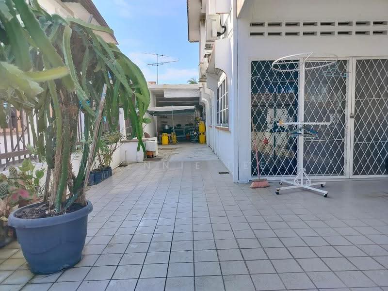 Semi-Detached House for Sale in Teluk Intan (Perak) - Fennie Tee - PropertyGuru.com.my