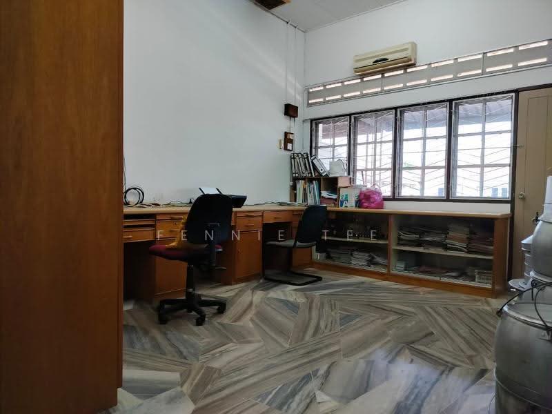 Semi-Detached House for Sale in Teluk Intan (Perak) - Fennie Tee - PropertyGuru.com.my