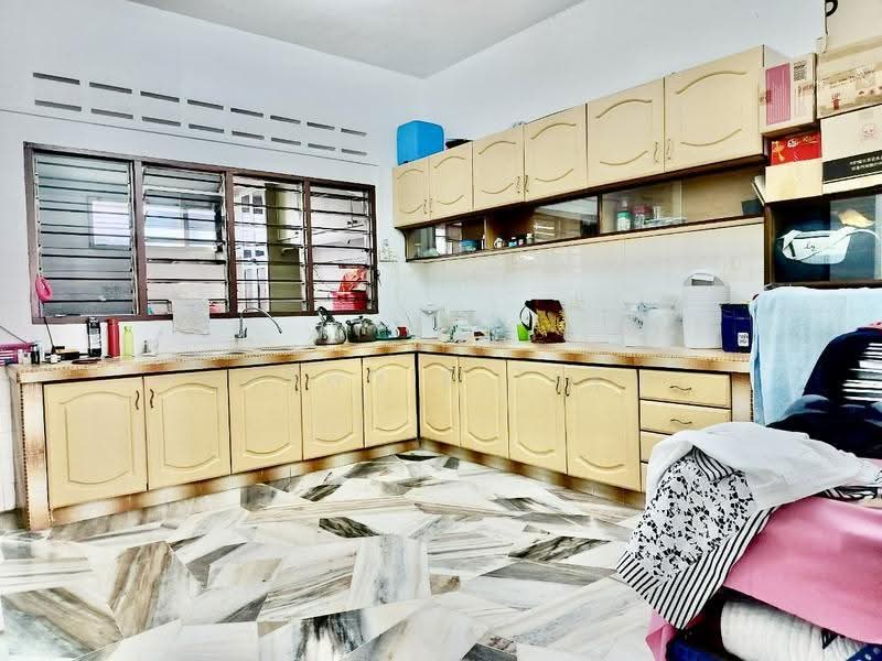 Semi-Detached House for Sale in Teluk Intan (Perak) - Fennie Tee - PropertyGuru.com.my
