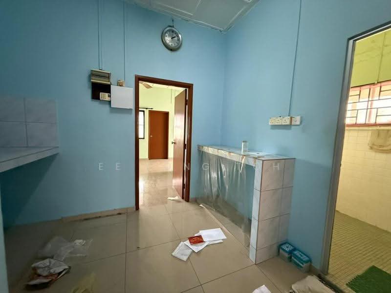 Rumah Berkembar untuk Dijual di Taman Majidee (Johor Bahru) - Ee Fong Toh - Kitchen - PropertyGuru.com.my