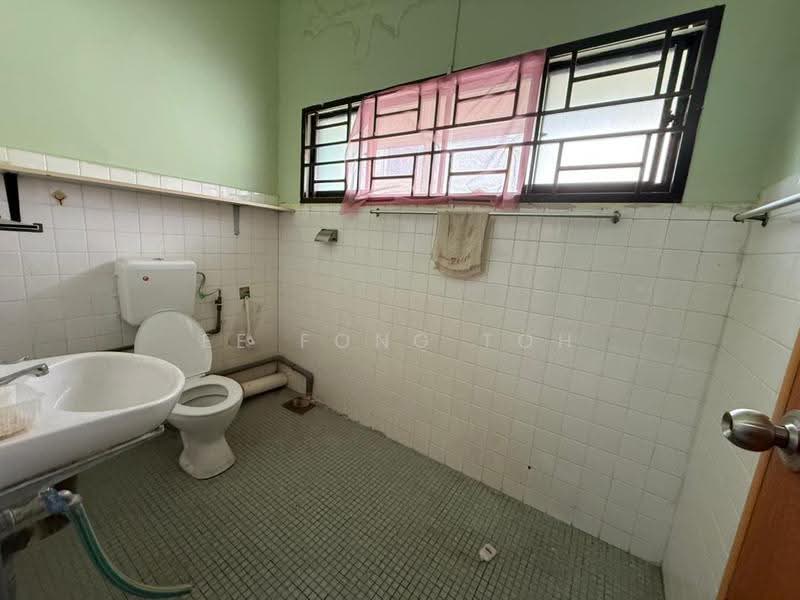 Rumah Berkembar untuk Dijual di Taman Majidee (Johor Bahru) - Ee Fong Toh - PropertyGuru.com.my