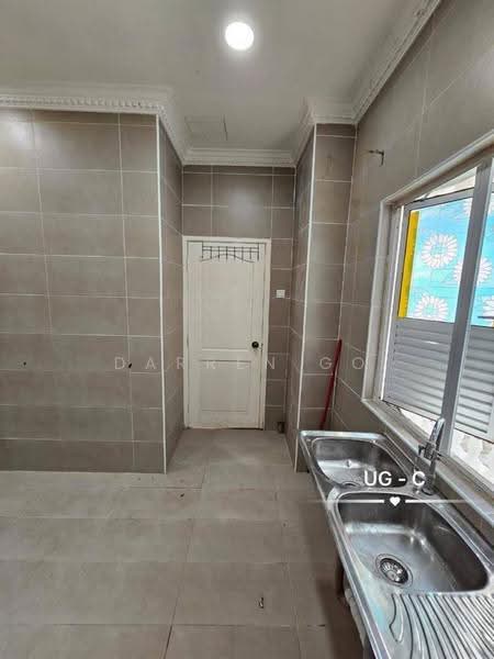 3-storey Terraced House for Sale in Setia Alam (Selangor) - Darren Go - Kitchen - PropertyGuru.com.my