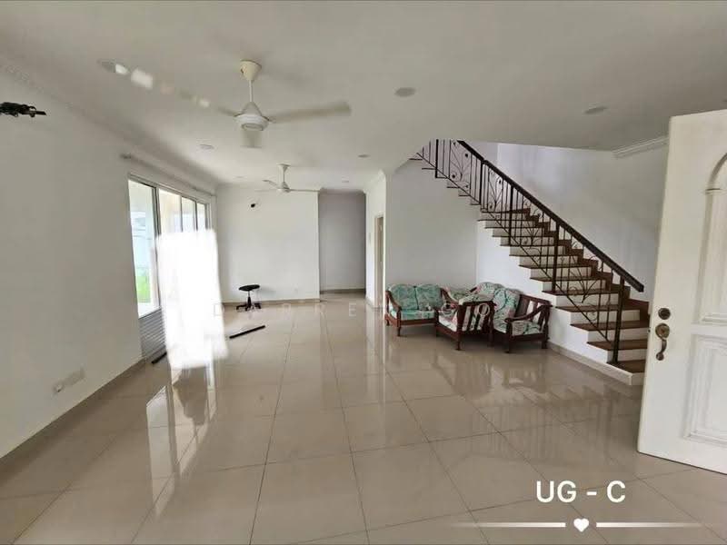 3-storey Terraced House for Sale in Setia Alam (Selangor) - Darren Go - Living Room - PropertyGuru.com.my