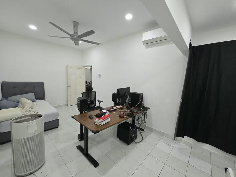 Rumah Teres 1-Tingkat untuk Dijual di Taman Muhibbah (Kajang) - Celestine Ting - Bedroom - PropertyGuru.com.my