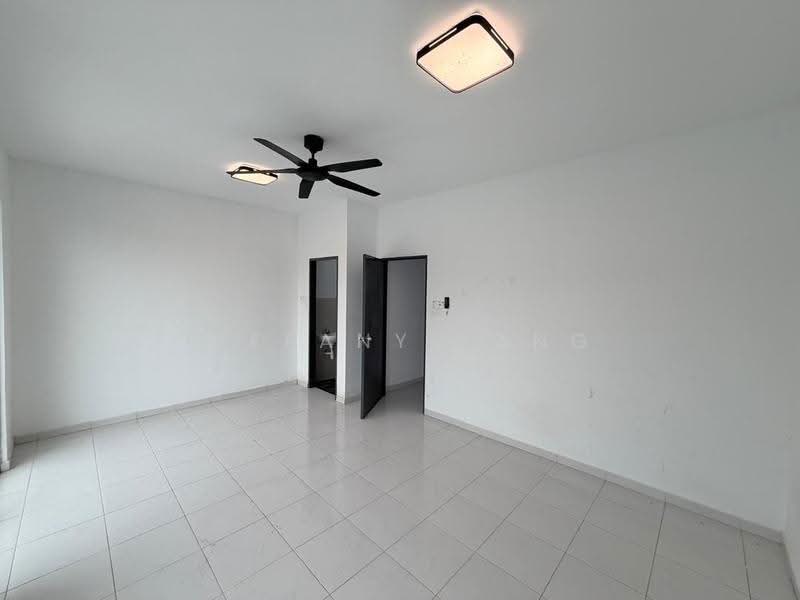 2-storey Terraced House for Rent in Taman Scientex Rawang (Rawang) - Tiffany Yang - Bedroom - PropertyGuru.com.my