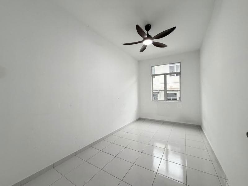 2-storey Terraced House for Rent in Taman Scientex Rawang (Rawang) - Tiffany Yang - Bilik Tidur - PropertyGuru.com.my