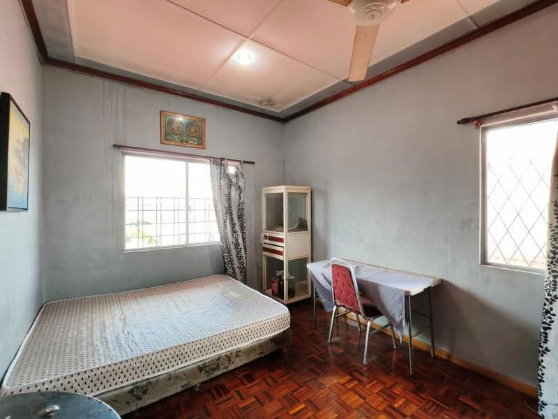 2-storey Terraced House for Sale in Kota Kinabalu (Sabah) - Joanne Lee - Bedroom - PropertyGuru.com.my